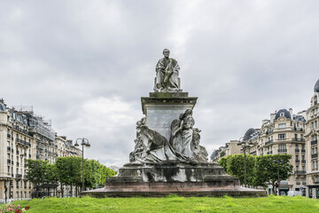 Fototapeta na wymiar Louis Pasteur monument (1900). Situated in Paris in Place de Breteuil, this large monument pays tribute to Louis Pasteur, France's great chemist and microbiologist. Paris, France.