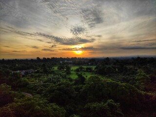 Obraz premium Sunrise over the clouds.