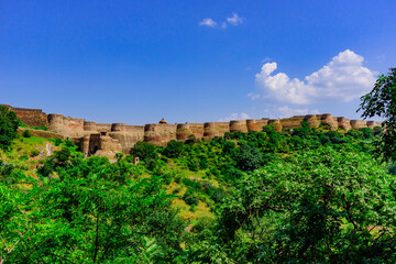 Fototapeta na wymiar Kumbhalgarh fort walls are second longest wall in the world spanning a length of 36 kms around the periphery. It is a World Heritage Site included in Hill Forts of Rajasthan.