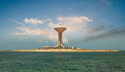 Al Khobar Water Tower during daylight, Eastern Province, Saudi Arabia  - obrazy, fototapety, plakaty
