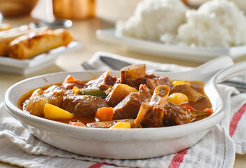 filipino beef kaldereta in bowl