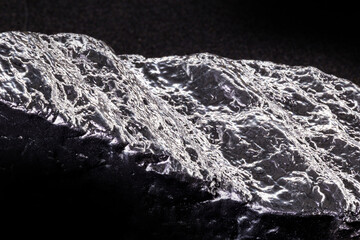 O tantalum or tantalum. Chemical element used in industry, used in metal alloys.