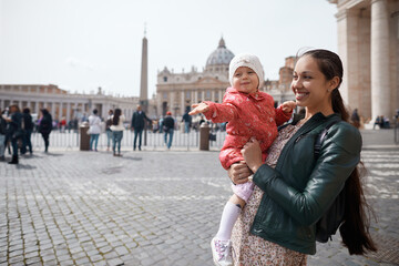 mother and daughter in the city