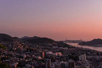 風頭公園から見る長崎市の夕暮れ　都市景観