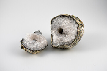 Close up photo of a geode that has been cracked open