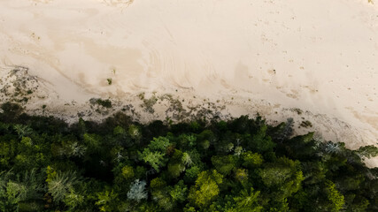 The approaching sand