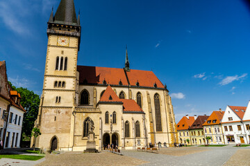 Fototapeta na wymiar The church on the medieval square in Bardejov, Slovakia