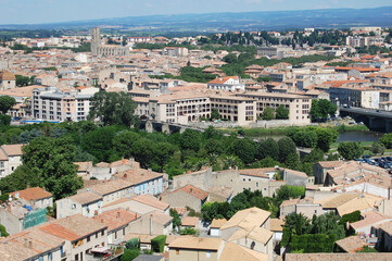 Fototapeta na wymiar Vista de Carcasona, la ciudad medieval desde las muras del castillo.