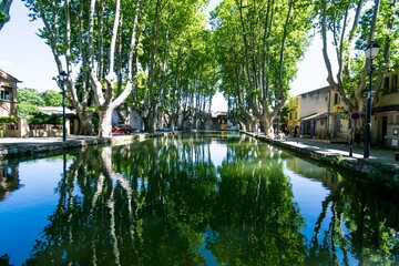 Cucuron, village du Vaucluse dans le massif du Luberon.	