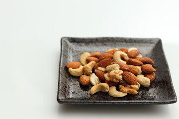 ミックスナッツ