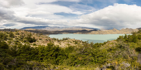 Fototapeta na wymiar trekking W, Parque nacional Torres del Paine,Sistema Nacional de Áreas Silvestres Protegidas del Estado de Chile.Patagonia, República de Chile,América del Sur