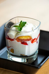 Tiramisu strawberry