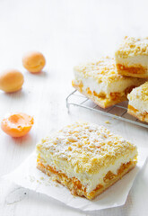 Apricot and curd cheese grated cake