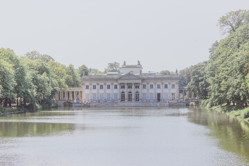 Fototapeta na wymiar royal palace in vienna austria Łazienki Królewskie in Warsaw