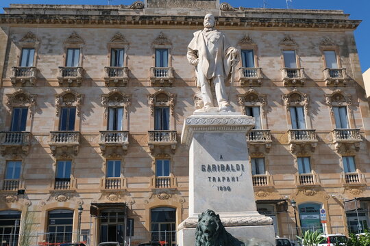 Trapani Garibaldi Statue