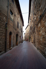 Fototapeta na wymiar Street of San Gimignano in Tuscany