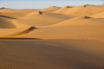 Contours of sand dunes at Liwa, Abu Dhabi, UAE