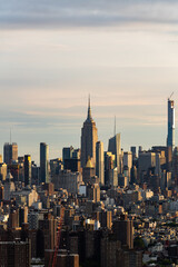 Fototapeta na wymiar sunrise over new york city skyline