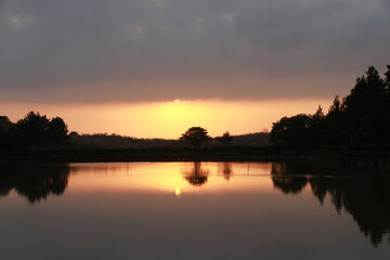 고요한 호수에서의 기도