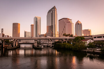 Fototapeta na wymiar Tampa Bay Florida Skyline 
