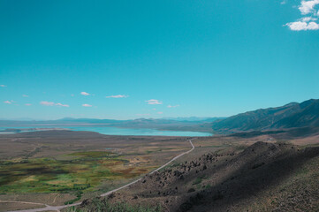 road to the mountains