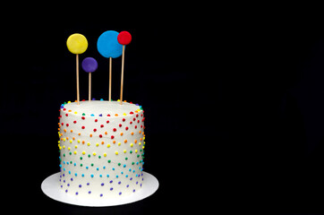Delicioso pastel colorido