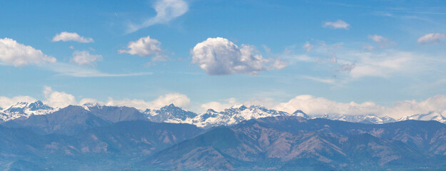 Fototapeta na wymiar The panoramic view of the Alps mountains seen from Torino, Italy
