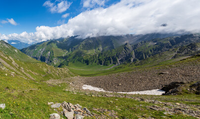 Fototapeta premium Schweiz Weisstannental Wandern