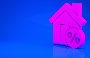 Pink House with percant discount tag icon isolated on blue background. House percentage sign price. Real estate home. Minimalism concept. 3d illustration. 3D render.
