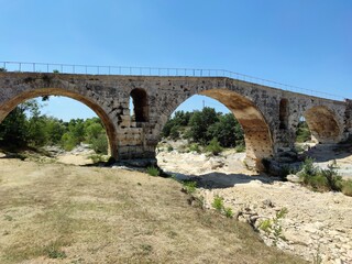 Fototapeta premium Balade en Provence - Pont Julien