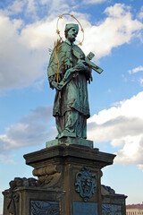 Obraz premium St. John of Nepomuk, Charles bridge, Prague, Czech republic