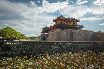 Naklejka premium Ngo Mon gate - the main entrance of forbidden Hue Imperial City in Hue city, Vietnam