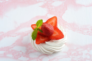 strawberry meringue nest with mint