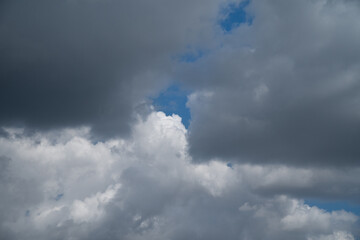 Himmel mit Quellwolken