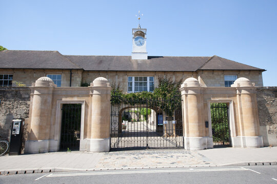 The Green Templeton College, part of The Oxford University on The Woodstock Road in Oxford in the UK