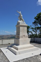 Obraz premium Cairano - Monumento ai Caduti