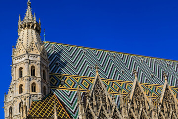 Stephansdom in Wien Detailasicht mit Dach, Österreich