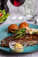 asparagus on a steak