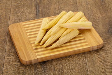 Raw baby corn