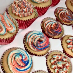 Red white blue cupcakes