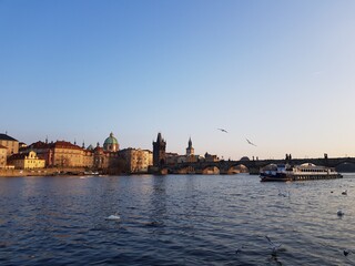 Obraz premium prague bridge and river
