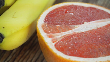 グレープフルーツとバナナ