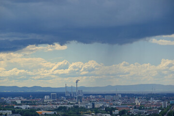 Regenwolken über Karlsruhe