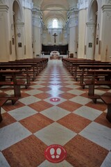 Sant'Angelo dei Lombardi - Misure anti covid nel Duomo