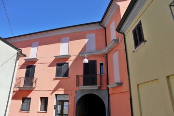 Fototapeta na wymiar Sant'Angelo dei Lombardi - Palazzo senza balconi