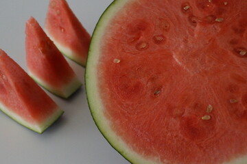 Santia roja y sabrosa, vitaminas aseguradas