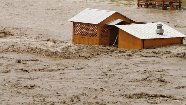 Flooding, River overflowing, Ecological disaster, Global warming problem