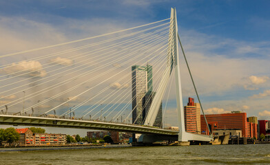 Fototapeta na wymiar Rotterdam, Hafen, Erasmusbrug, Erasmusbrücke, 