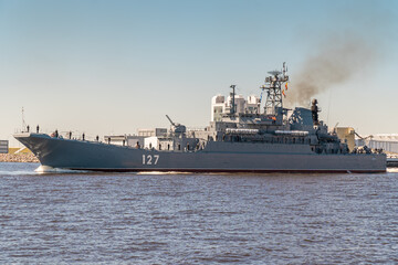 The large landing ship Minsk of project 775 passes near Kronstadt during the rehearsal of the naval parade. July 17, 2020.