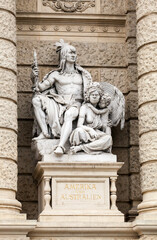 Fototapeta na wymiar Statues of the Natural History Museum in Vienna